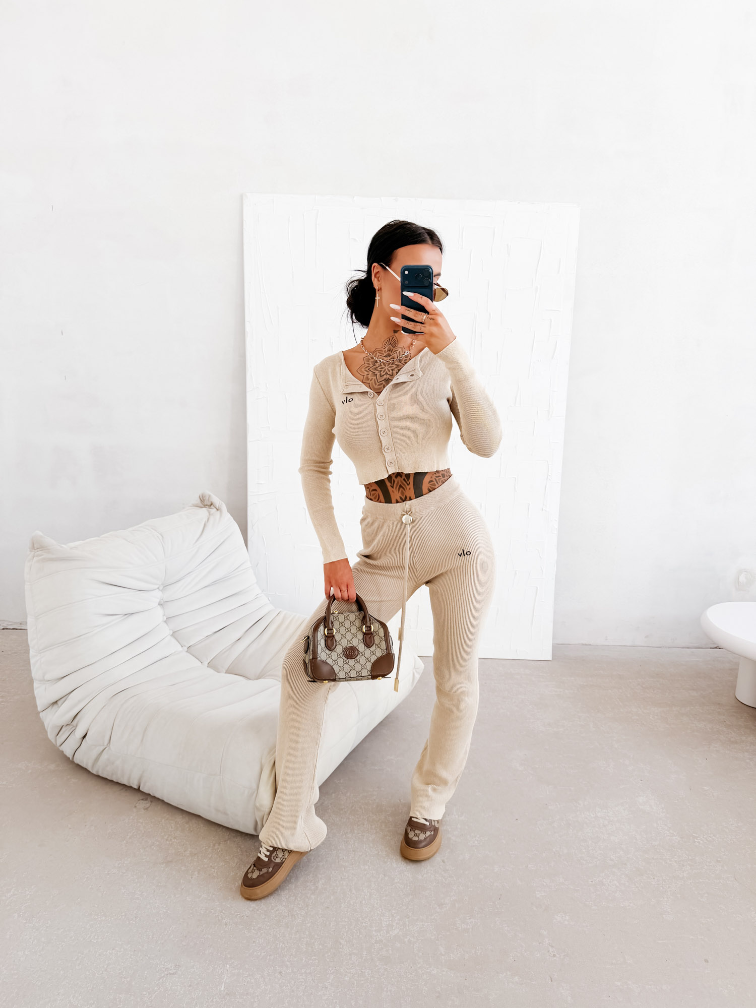 KOMPLET DAMSKI OLAVOGA MALES CIEMNY BEŻ